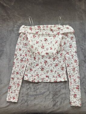 Lace Longsleeve